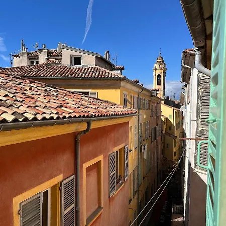 Cathedral View - Heart Of Vieux Appartement *